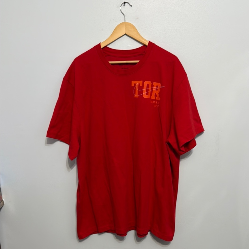 Nike MLB Red Short Sleeve Tee Brand new condition.